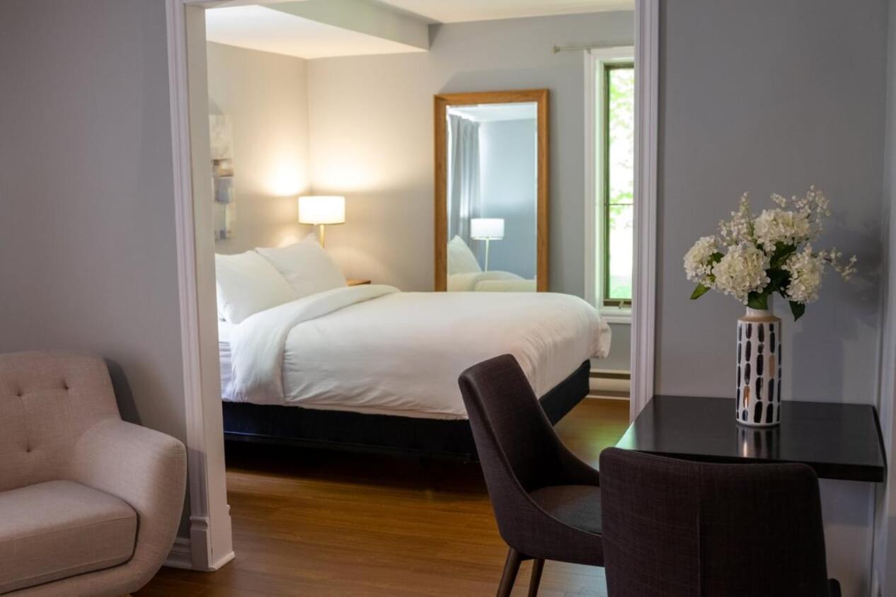 Auberge Nuits De St-Georges Bromont Eksteriør bilde