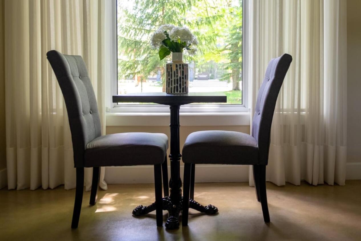 Auberge Nuits De St-Georges Bromont Eksteriør bilde