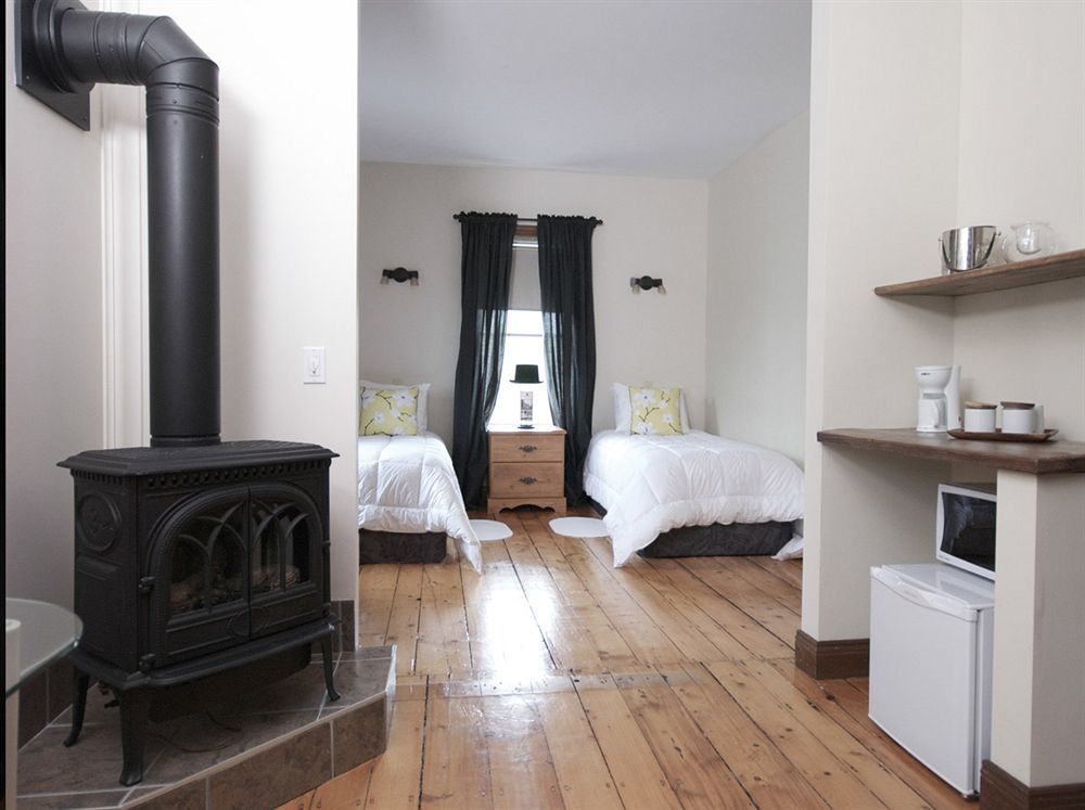 Auberge Nuits De St-Georges Bromont Eksteriør bilde