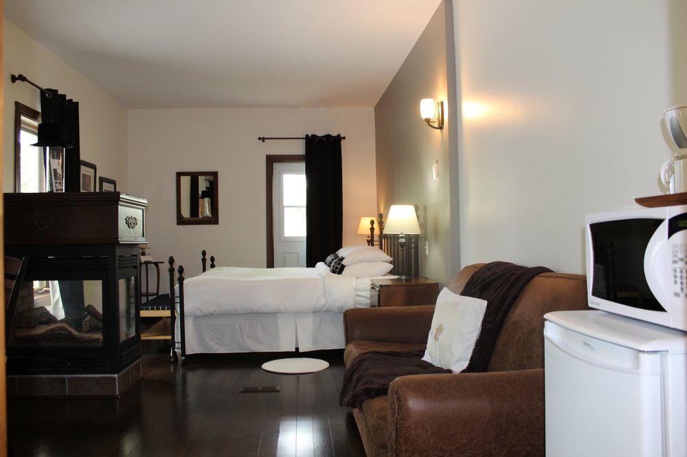 Auberge Nuits De St-Georges Bromont Eksteriør bilde